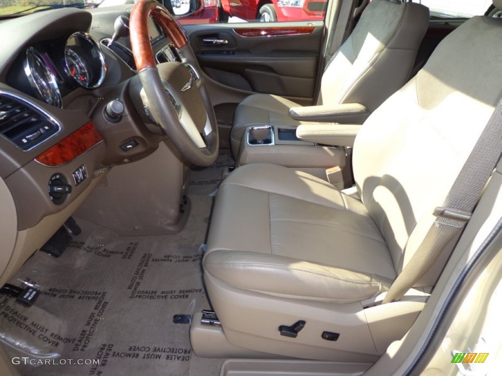 Dark Frost Beige/Medium Frost Beige Interior 2012 Chrysler Town & Country Limited Photo #78510125