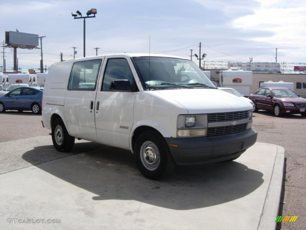 1998 Astro LS Passenger Van - White / Navy photo #14