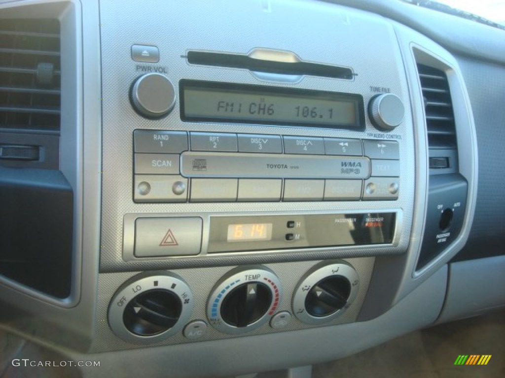 2009 Toyota tacoma sound system