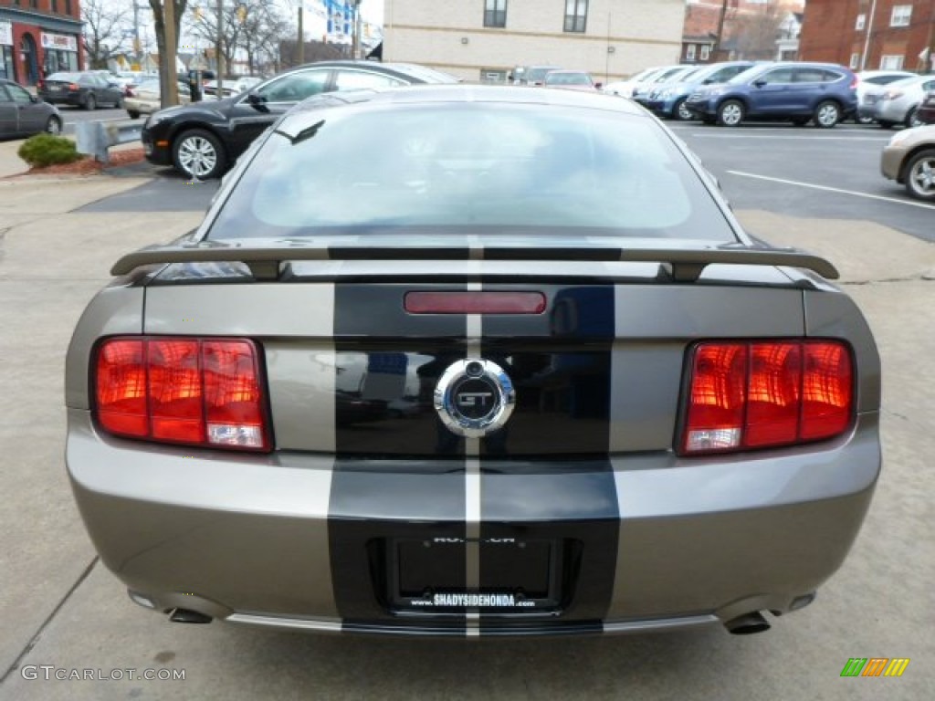 2005 Mustang GT Premium Coupe - Mineral Grey Metallic / Dark Charcoal photo #17