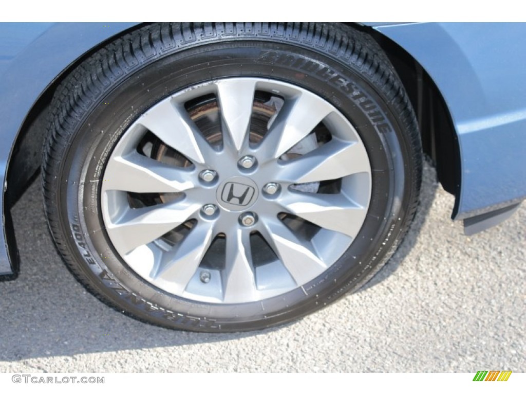 2010 Honda Civic EX Coupe Wheel Photos