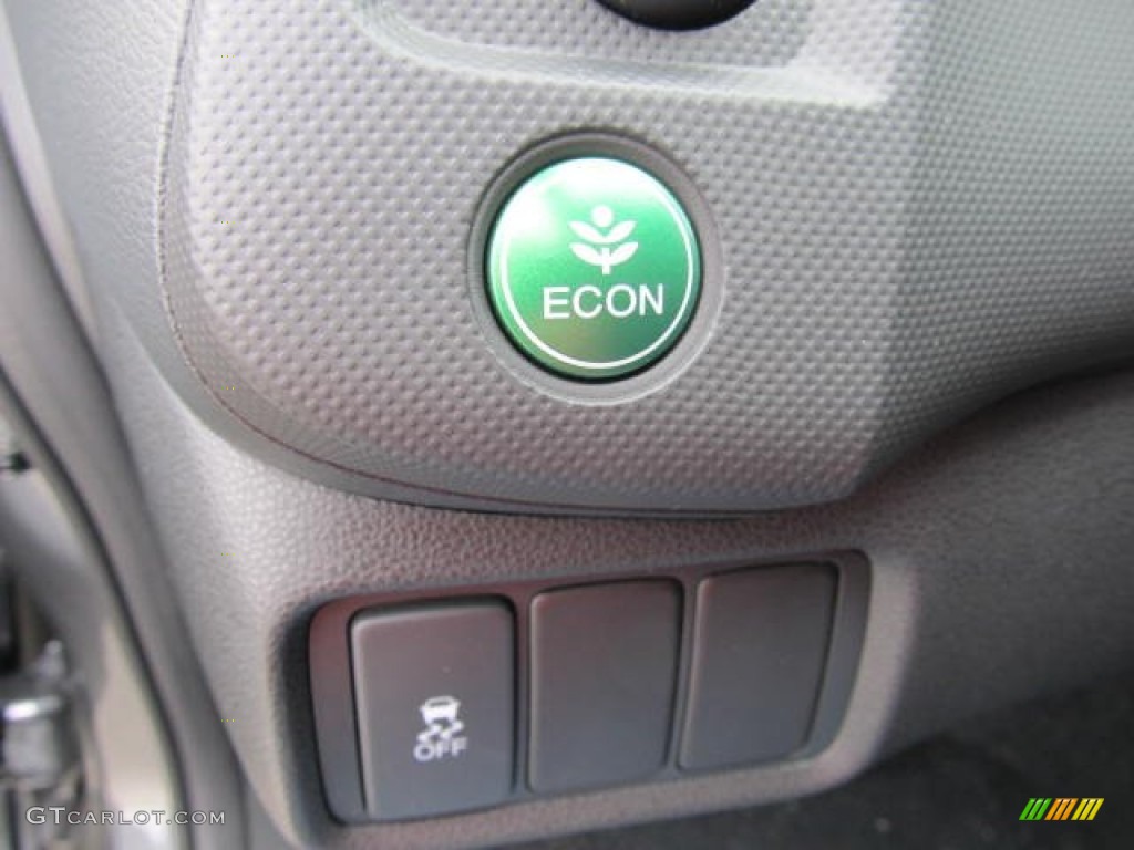 2013 Honda Insight LX Hybrid Controls Photo #78515156
