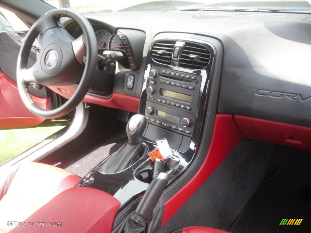 2008 Chevrolet Corvette Convertible Ebony/Red Dashboard Photo #78516170