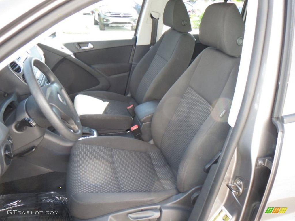 2010 Volkswagen Tiguan S Front Seat Photo #78518369