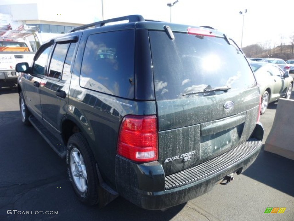 2004 Explorer XLT 4x4 - Aspen Green Metallic / Midnight Grey photo #4