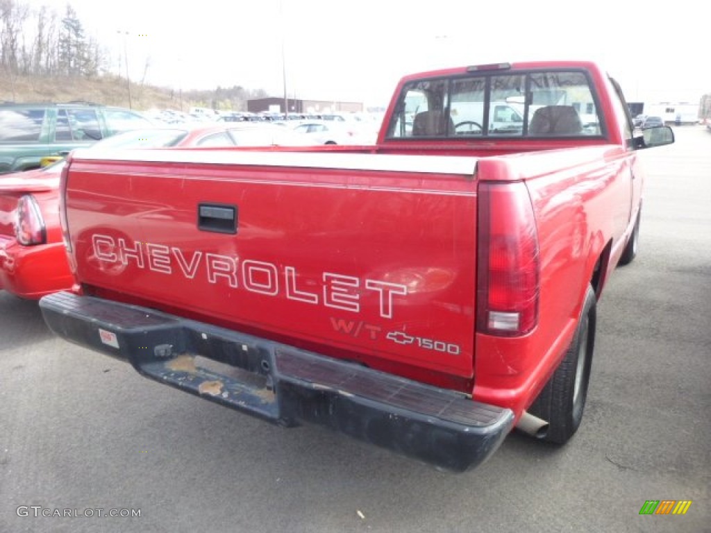 1996 C/K Silverado Regular Cab - Victory Red / Tan photo #2