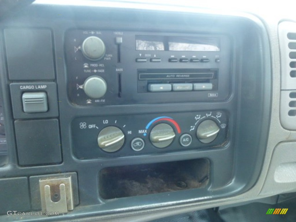 1996 C/K Silverado Regular Cab - Victory Red / Tan photo #13