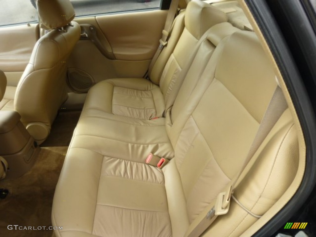 Medium Tan Interior 2000 Saturn L Series LS2 Sedan Photo #78521570
