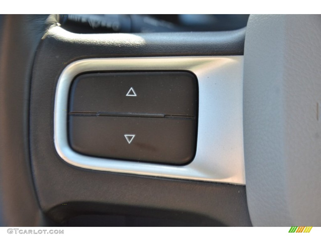 2011 Ram 2500 HD SLT Crew Cab 4x4 - Brilliant Black Crystal Pearl / Dark Slate/Medium Graystone photo #22