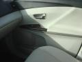 Black - Venza I4 Photo No. 25