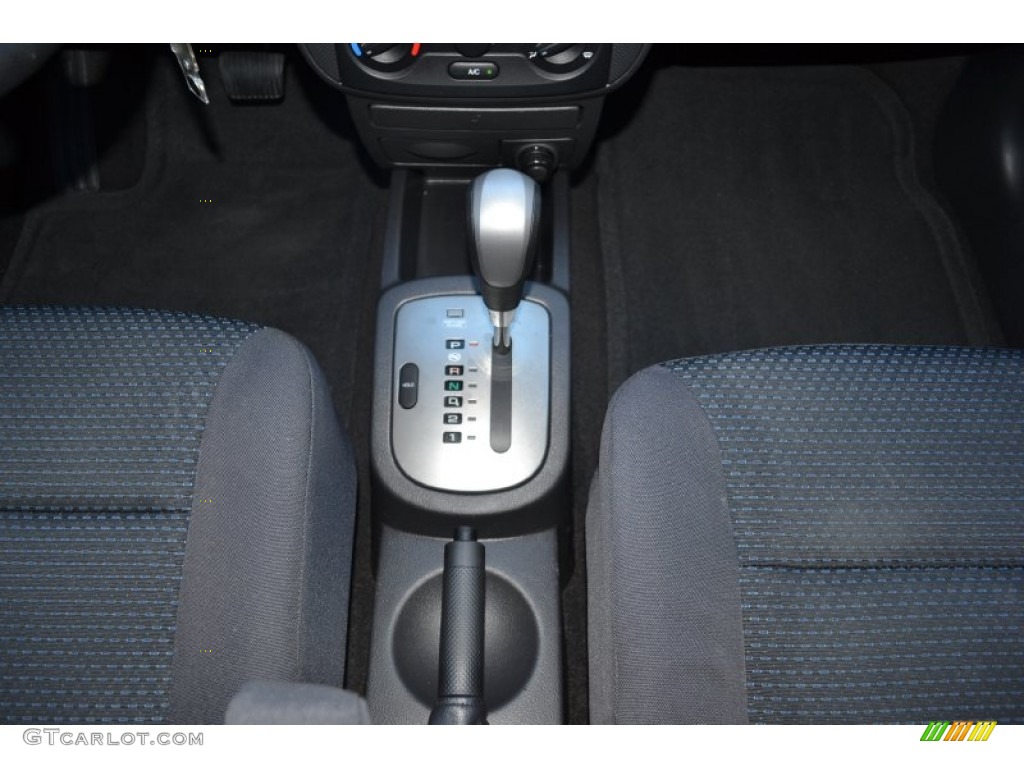 2007 Aveo 5 LS Hatchback - Spicy Orange / Charcoal Black photo #17
