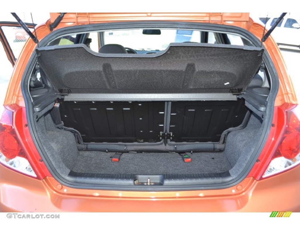 2007 Chevrolet Aveo 5 LS Hatchback Trunk Photo #78529572