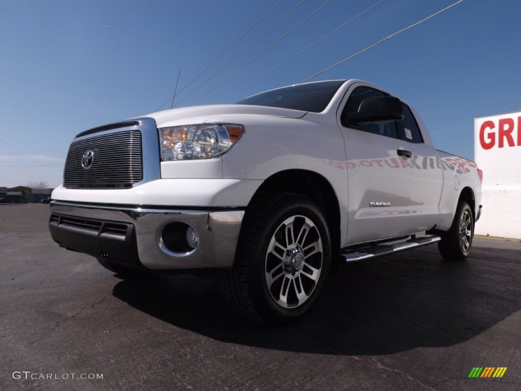 2013 Tundra Double Cab - Super White / Graphite photo #3