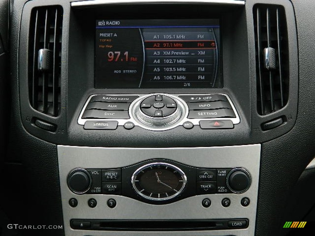 2009 Infiniti G 37 x Coupe Controls Photos