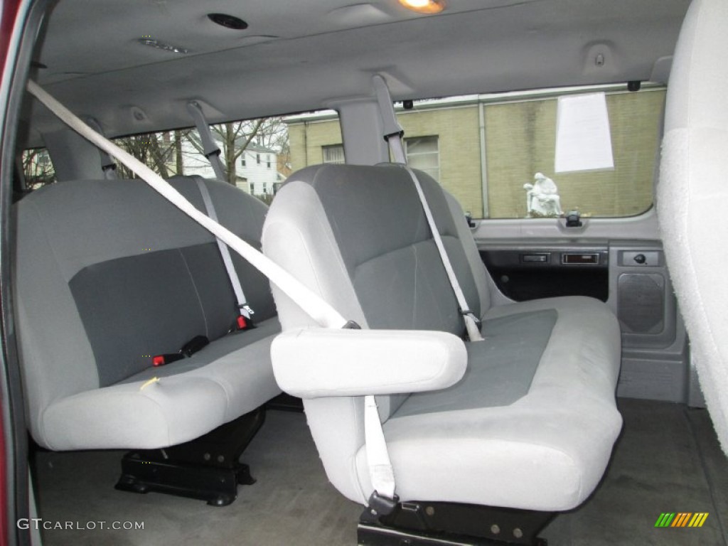 2009 E Series Van E350 Super Duty XLT Extended Passenger - Royal Red Metallic / Medium Flint photo #17