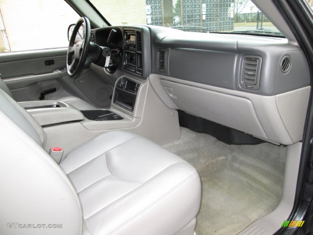 2004 GMC Yukon SLT 4x4 Dashboard Photos