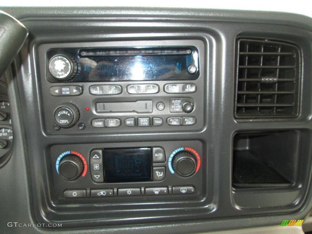 2004 GMC Yukon SLT 4x4 Controls Photo #78535724