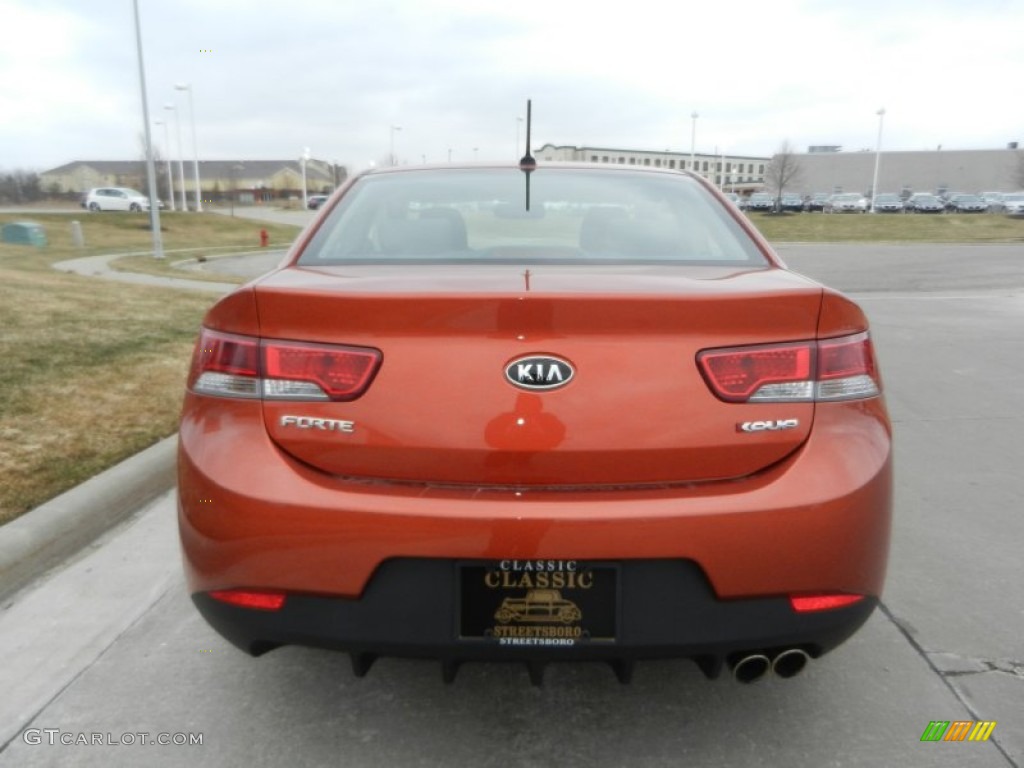 2010 Forte Koup SX - Copperhead / Black Sport photo #4