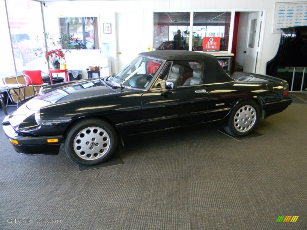 Black 1987 Alfa Romeo Spider Quadrifoglio Exterior Photo #78544959