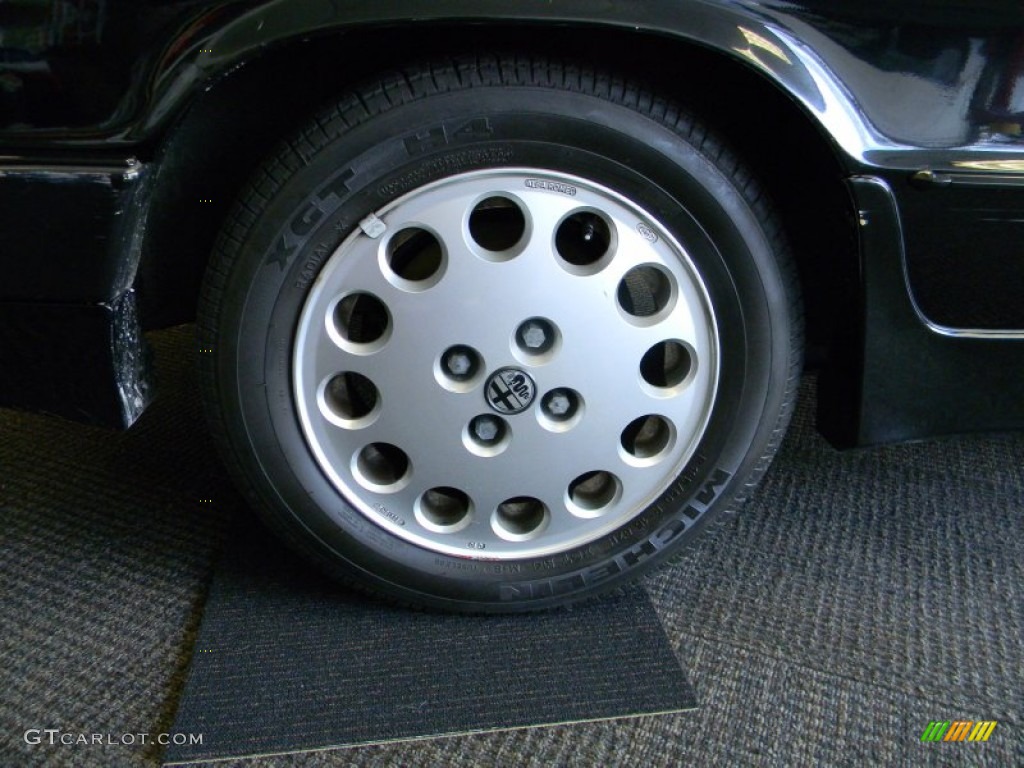 1987 Alfa Romeo Spider Quadrifoglio Wheel Photo #78545079