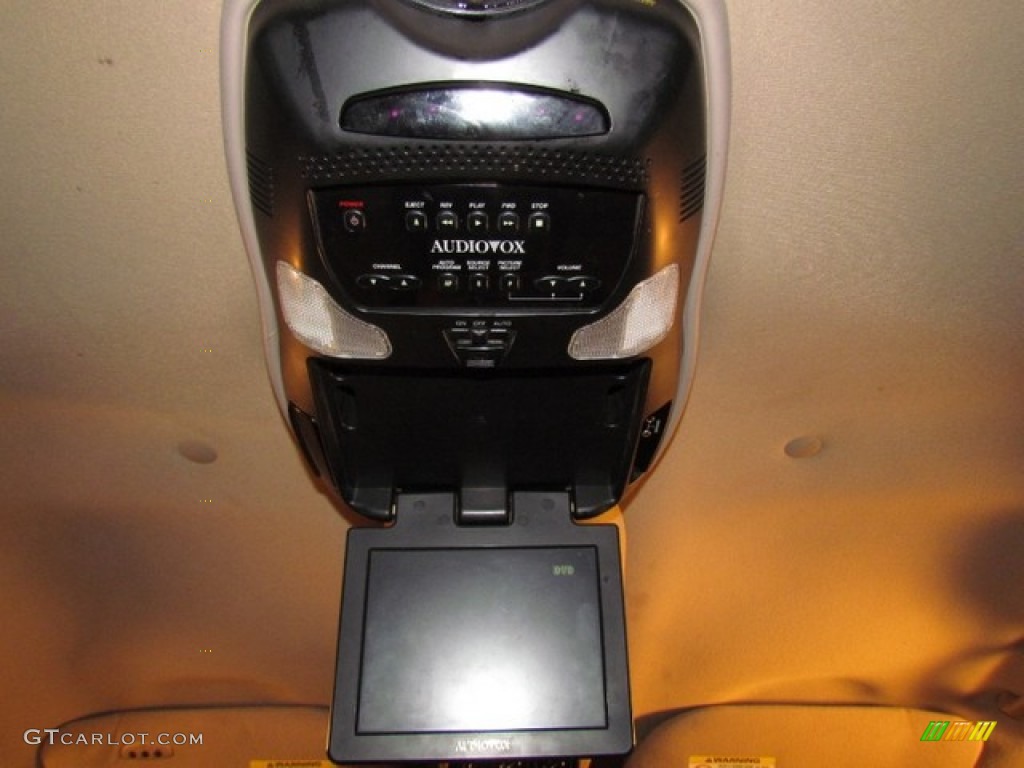 2003 Ford Excursion Limited Entertainment System Photos