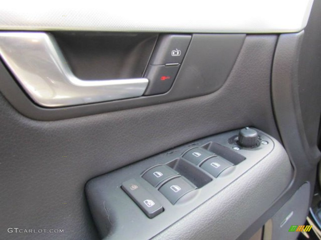 2005 Audi A4 3.2 quattro Sedan Controls Photo #78547763