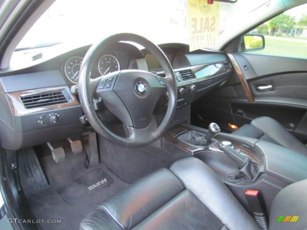 Black Interior 2004 BMW 5 Series 530i Sedan Photo #78548094