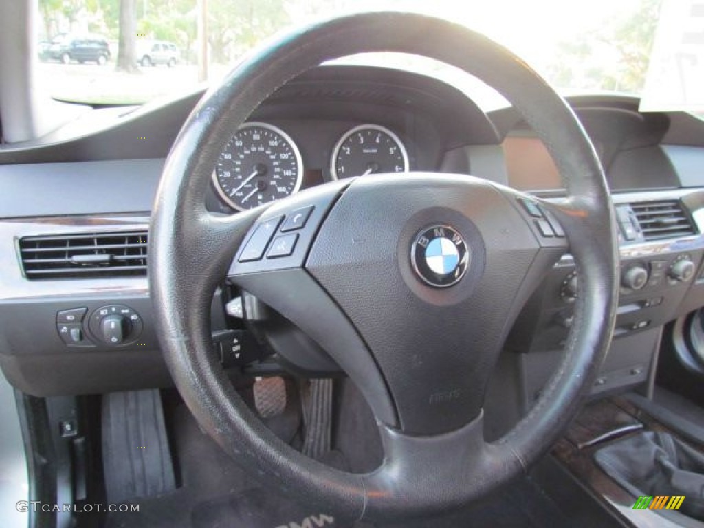 2004 BMW 5 Series 530i Sedan Steering Wheel Photos