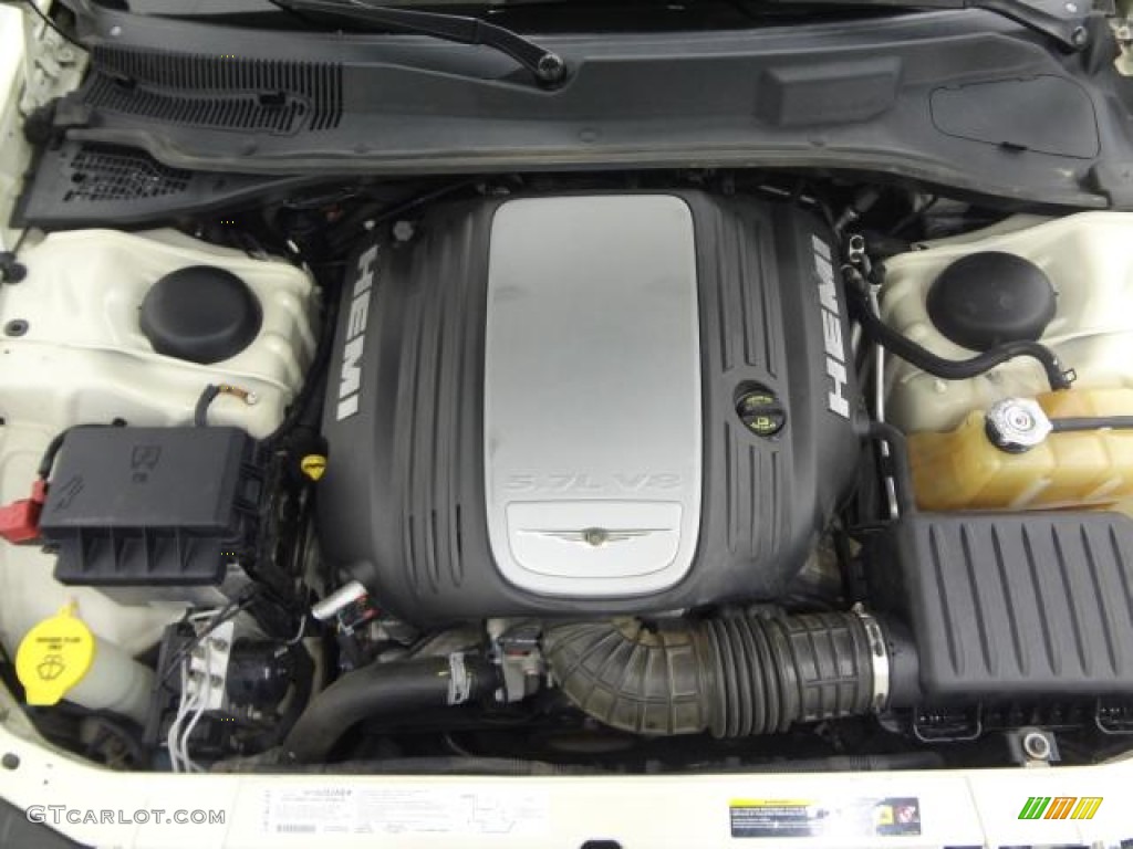 2005 Chrysler 300 C HEMI 5.7 Liter HEMI OHV 16-Valve MDS V8 Engine Photo #78551459