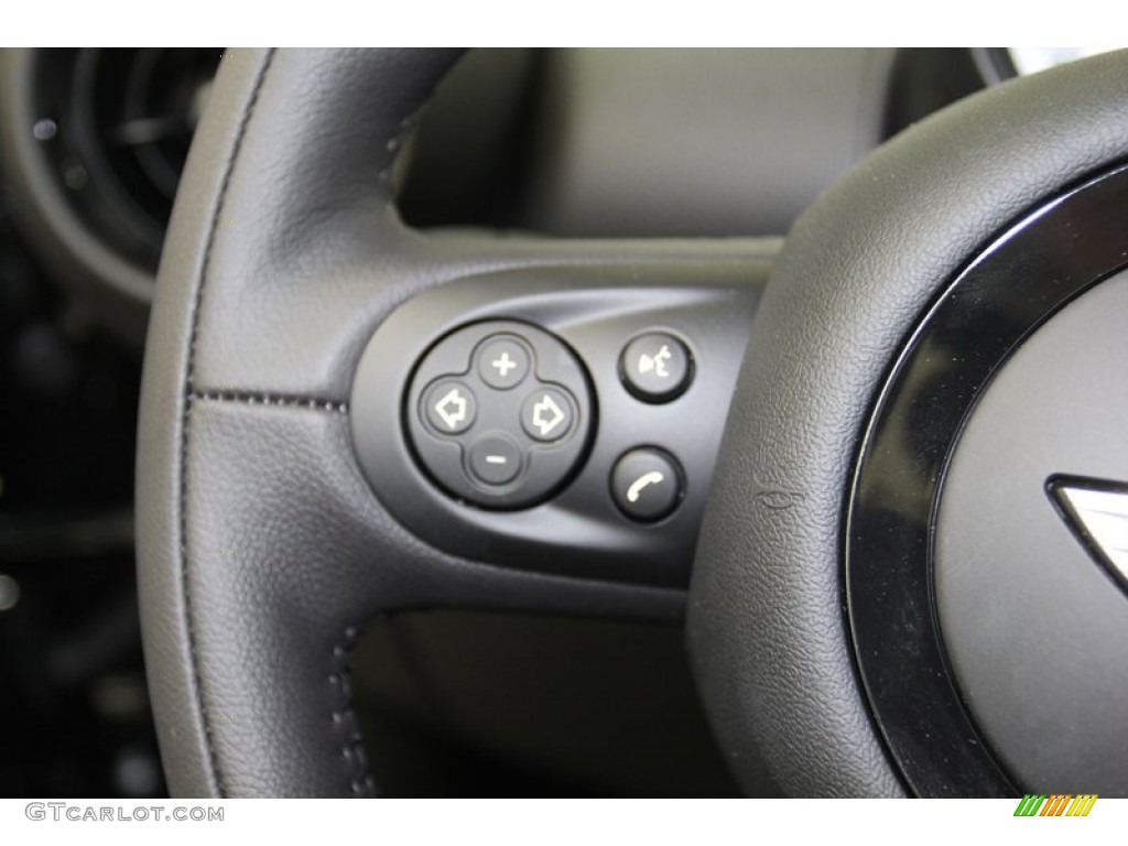2013 Mini Cooper Countryman Controls Photo #78553336