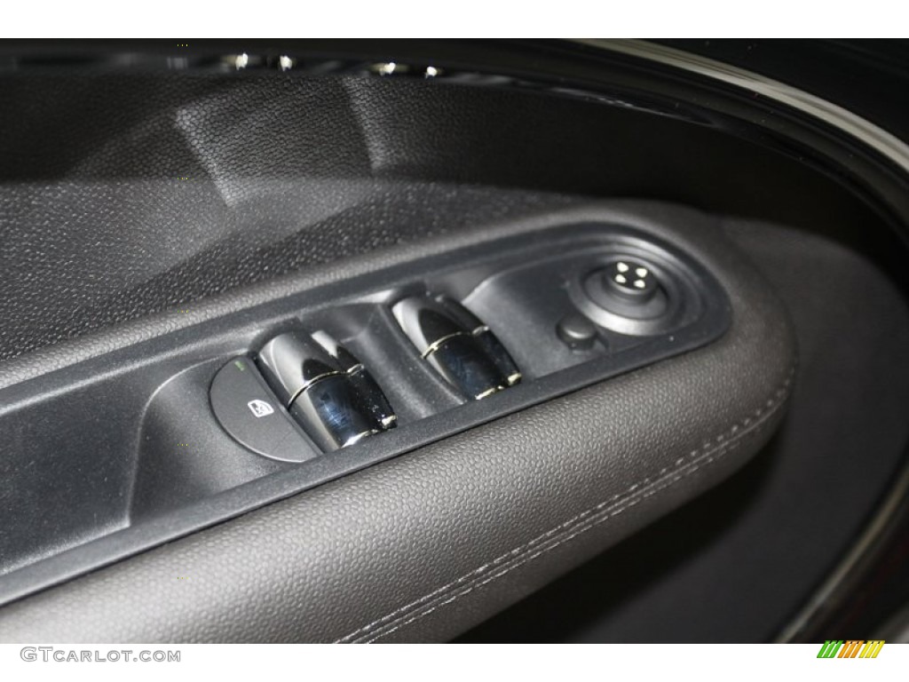 2013 Mini Cooper Countryman Controls Photo #78553724