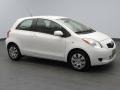 Polar White - Yaris 3 Door Liftback Photo No. 3