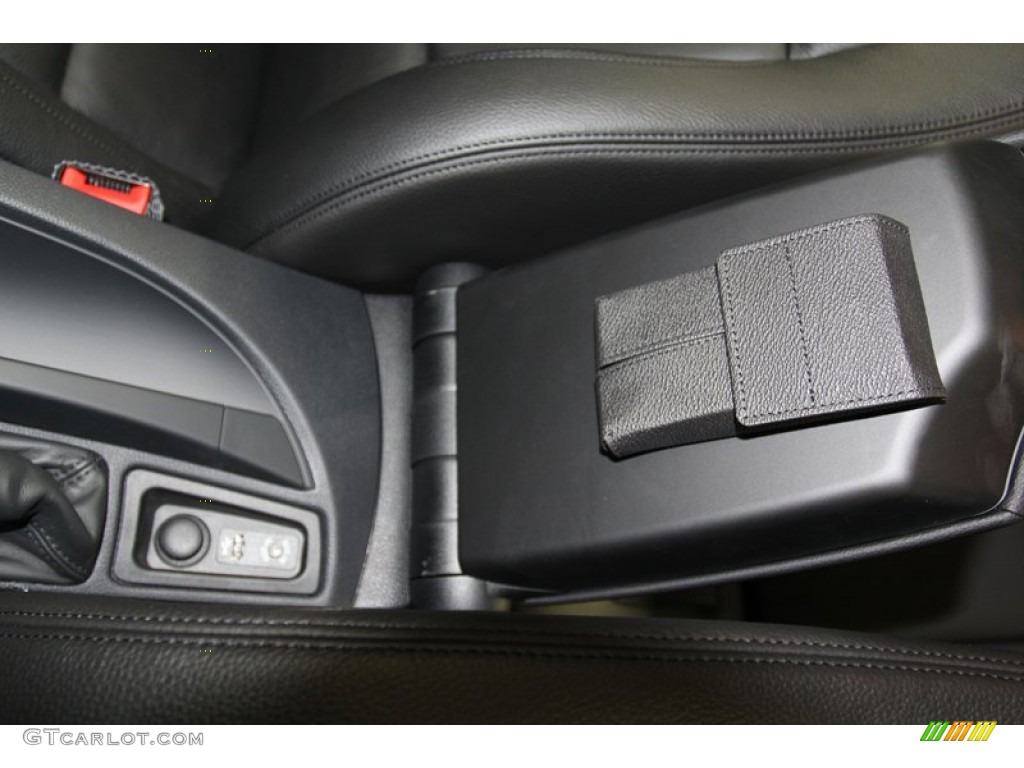 2013 1 Series 135i Coupe - Alpine White / Black photo #21