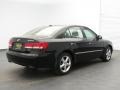 Ebony Black - Sonata Limited V6 Photo No. 3