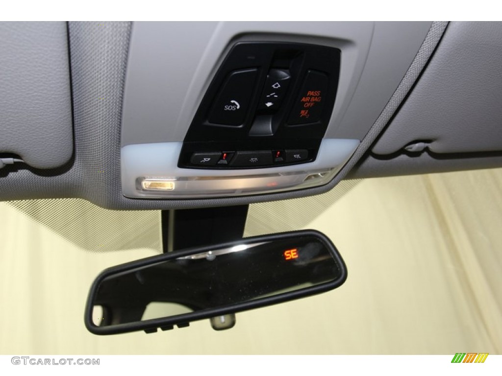 2013 3 Series 328i Sedan - Black Sapphire Metallic / Black photo #16