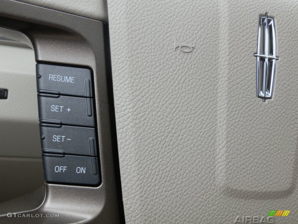 2013 Lincoln Navigator 4x4 Controls Photo #78559622