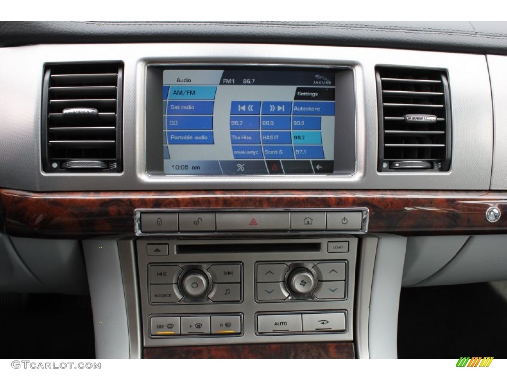 2011 Jaguar XF Sport Sedan Controls Photo #78560957