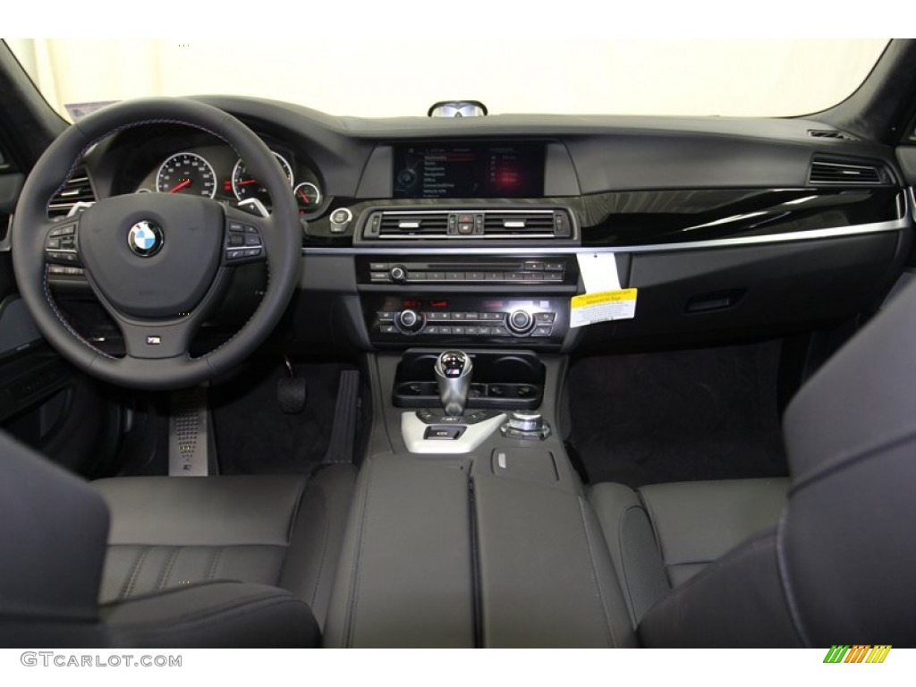 2013 BMW M5 Sedan Black Dashboard Photo #78561288