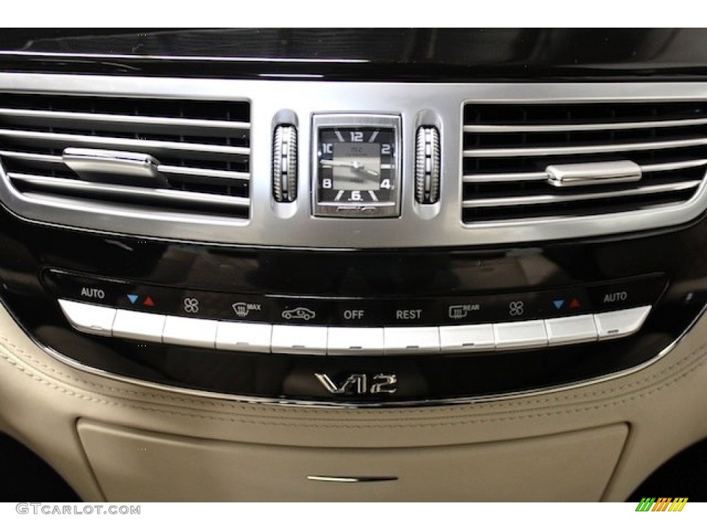 2010 Mercedes-Benz S 65 AMG Sedan Controls Photo #78561512