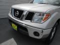 Radiant Silver - Frontier SE Crew Cab Photo No. 10