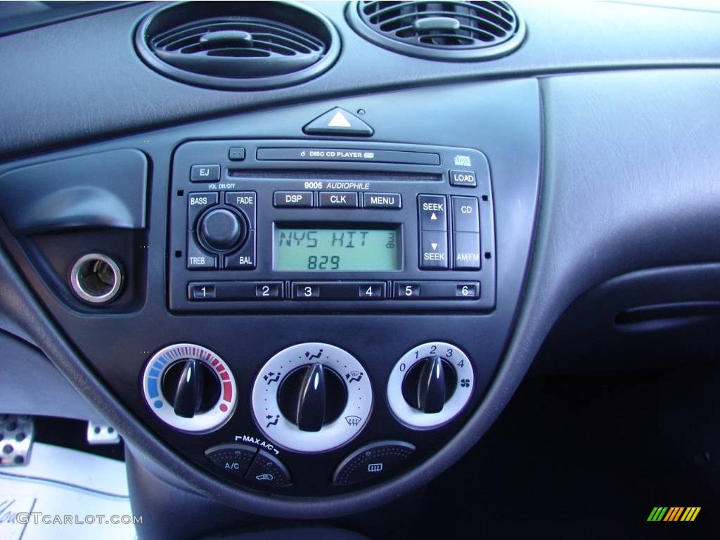 2003 Focus SVT Coupe - Pitch Black / Black/Red photo #21