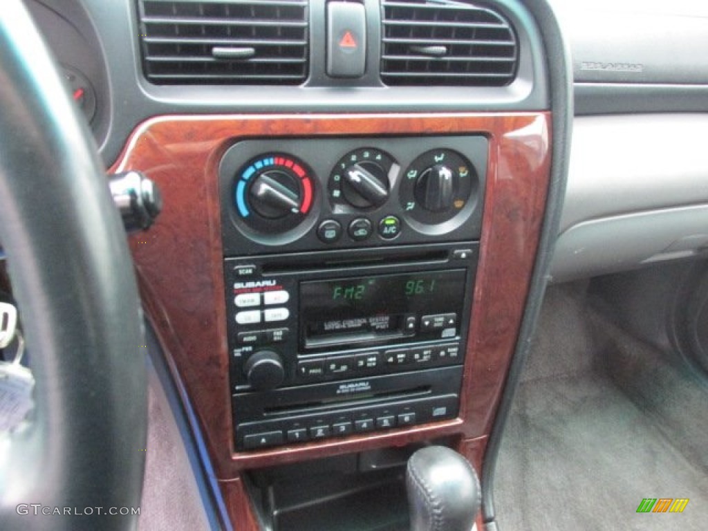 2002 Subaru Legacy GT Limited Sedan Controls Photos