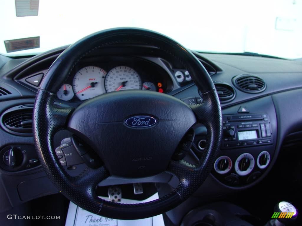 2003 Focus SVT Coupe - Pitch Black / Black/Red photo #23