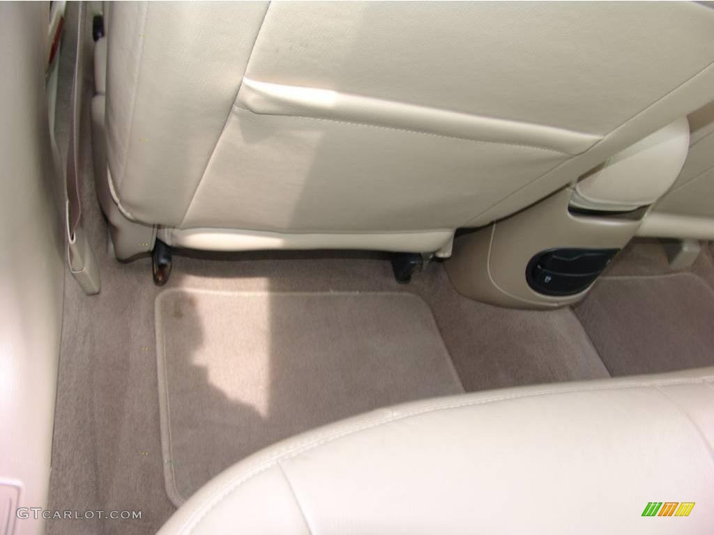 2003 Sable LS Premium Sedan - Arizona Beige Metallic / Medium Parchment photo #18