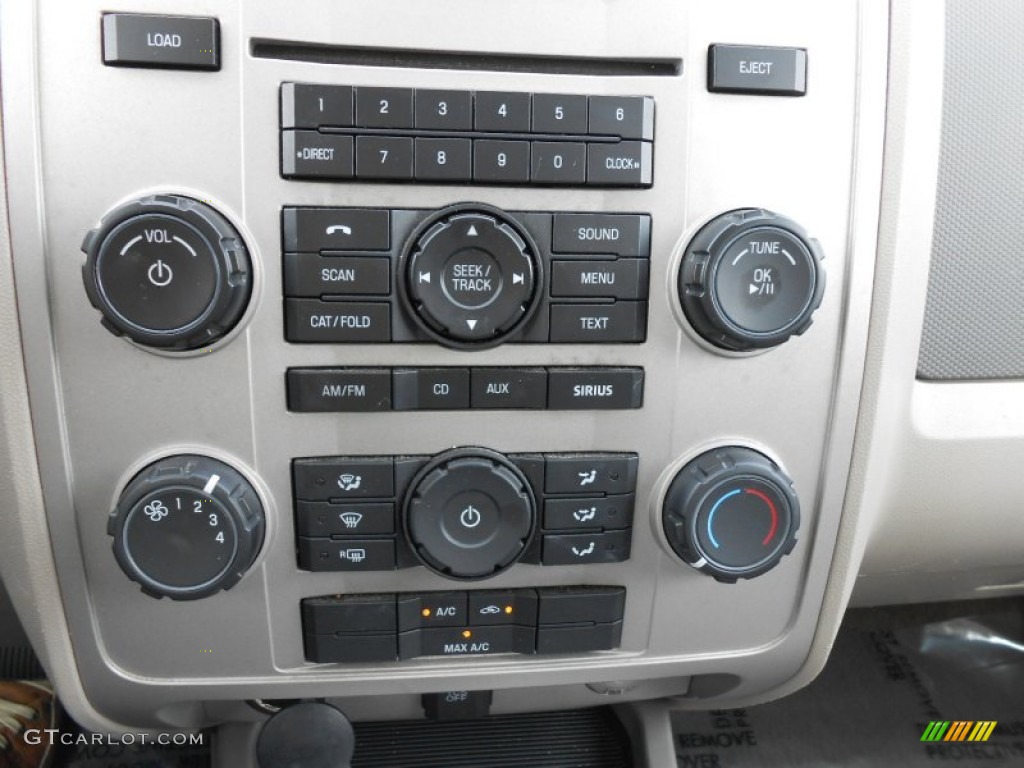 2011 Ford Escape XLT 4WD Controls Photo #78566054
