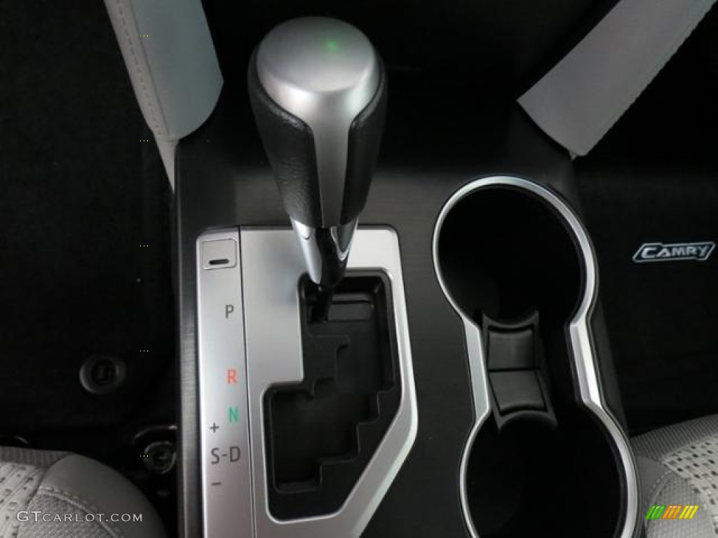 2013 Camry L - Magnetic Gray Metallic / Ash photo #12