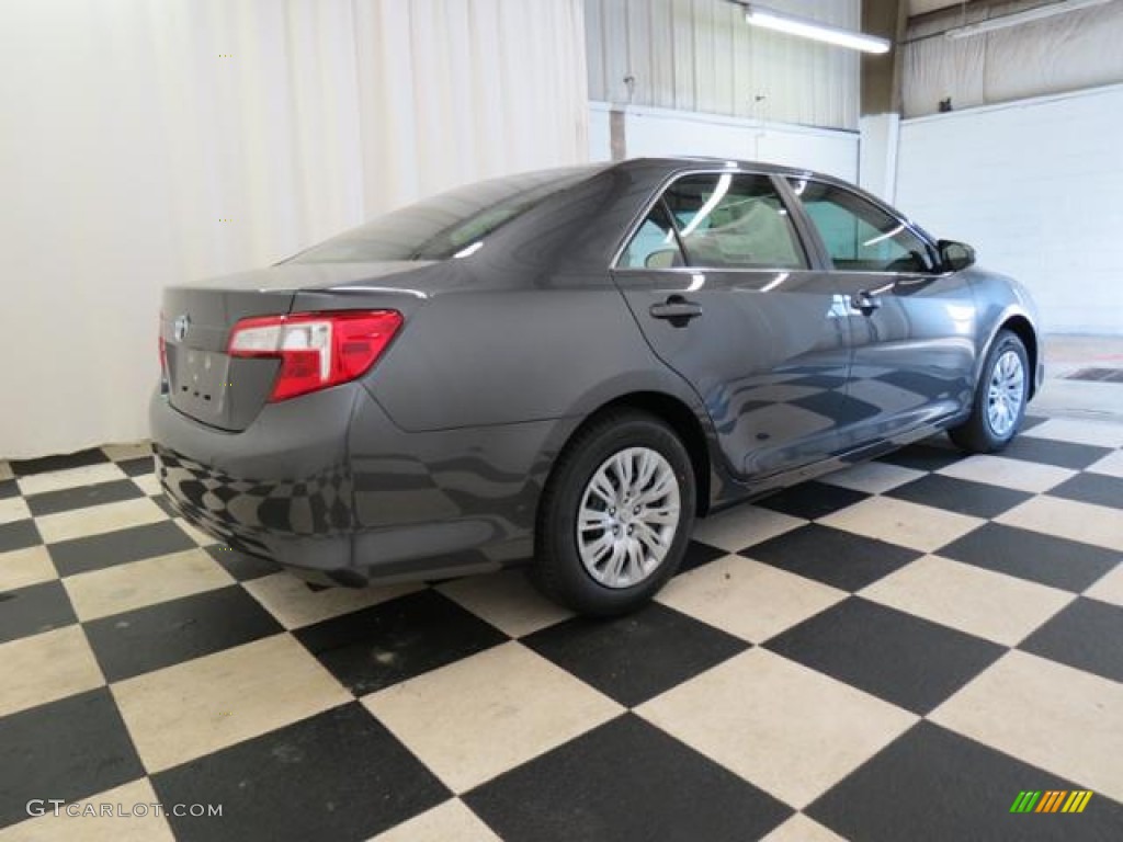 2013 Camry L - Magnetic Gray Metallic / Ash photo #16