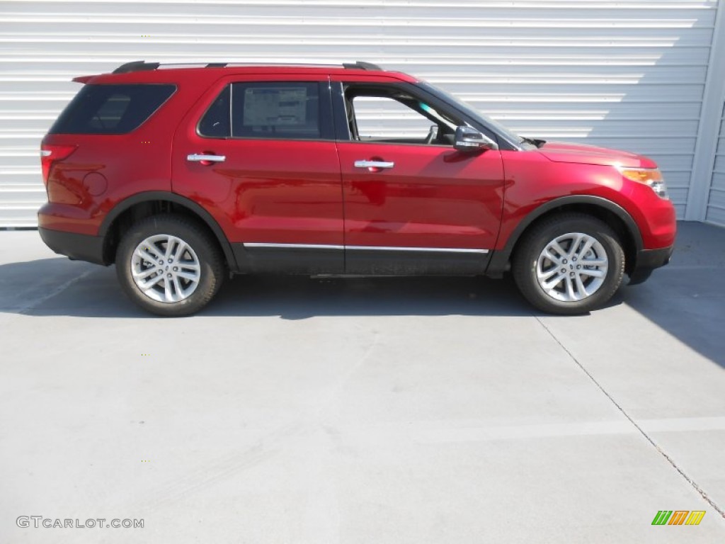 2013 Explorer XLT - Ruby Red Metallic / Medium Light Stone photo #3