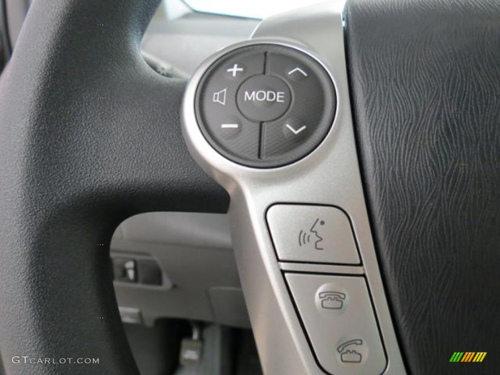 2013 Prius v Three Hybrid - Magnetic Gray Metallic / Dark Gray photo #14
