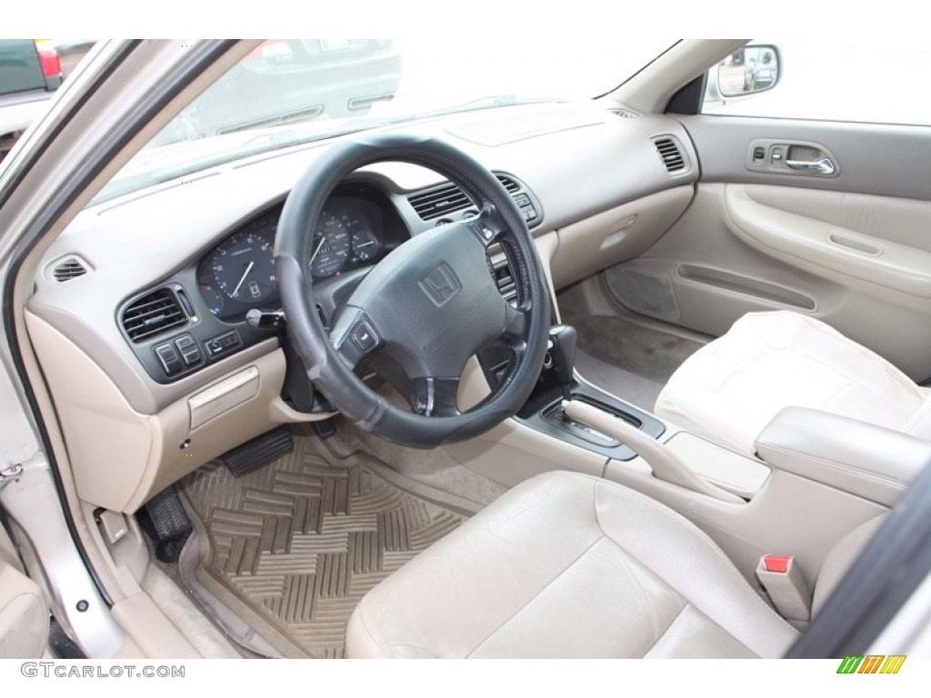 Beige Interior 1996 Honda Accord EX Sedan Photo #78570375